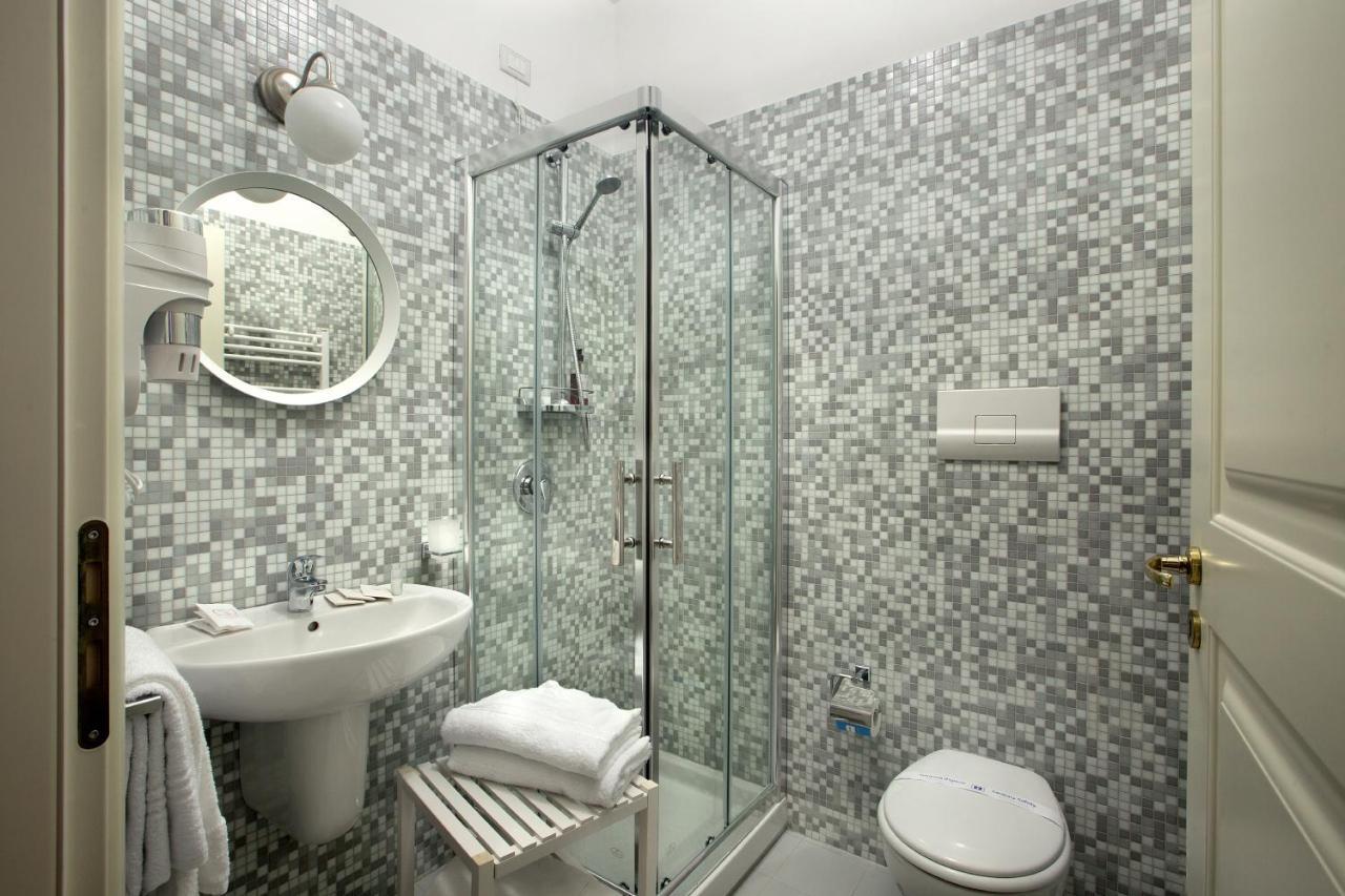 Hotel Palazzo Sant'Antonio Napoli Esterno foto